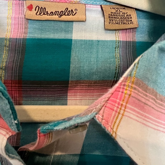 Wrangler button up shirt with embroidered shoulders size XL - Picture 4 of 5